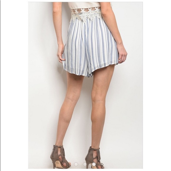 Blue & White Striped Wide Cut Shorts - Picture 3 of 4